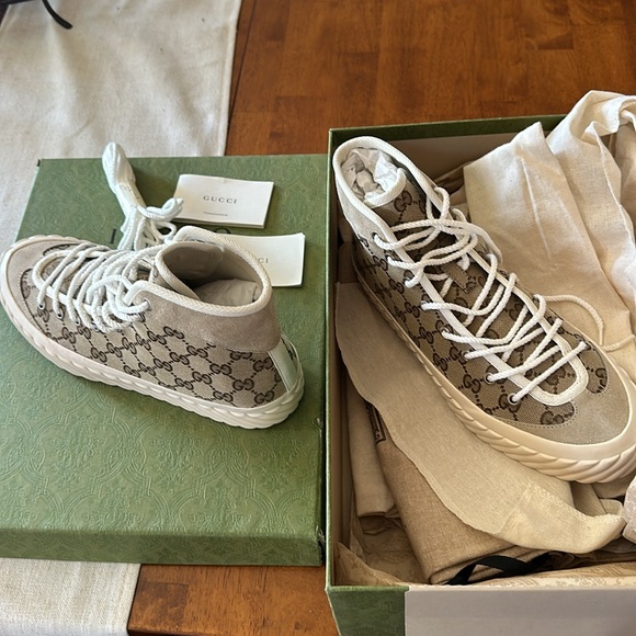 Gucci Sneakers Beige GG monogram logo.  Size 7 - Picture 2 of 8